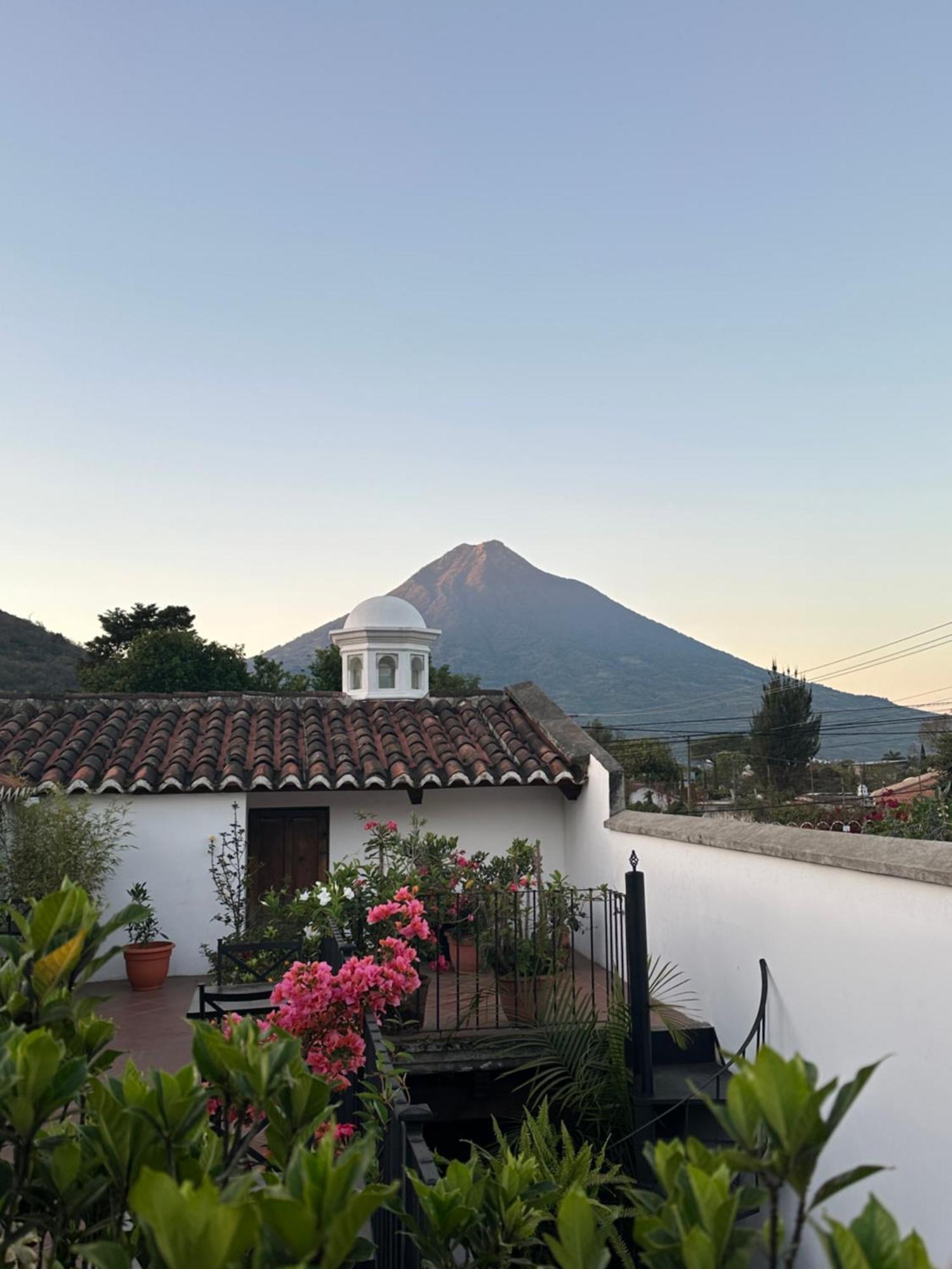 Casa Elena Bed & Breakfast Antigua Exterior foto